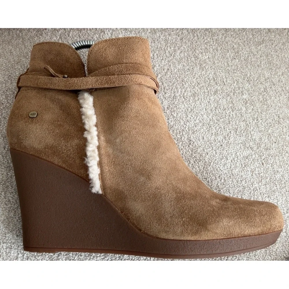 UGG Wedge Suede Shearling Side Zip Boots | SZ: 8.5